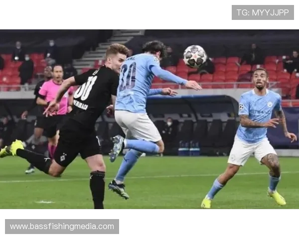 热苏斯射门方式解析：技术特点与实战表现分析