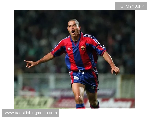 巴萨进攻层次崩塌,配合停滞迹象逐渐显现,对赛季表现造成考验 巴萨进攻层次崩塌,配合停滞迹象逐渐显现,对赛季表现造成考验